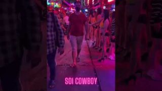 Do u like Soi Cowboy? 😍 | Thailand #thailand #youtubeshorts #bangkoknightlife #bangkok